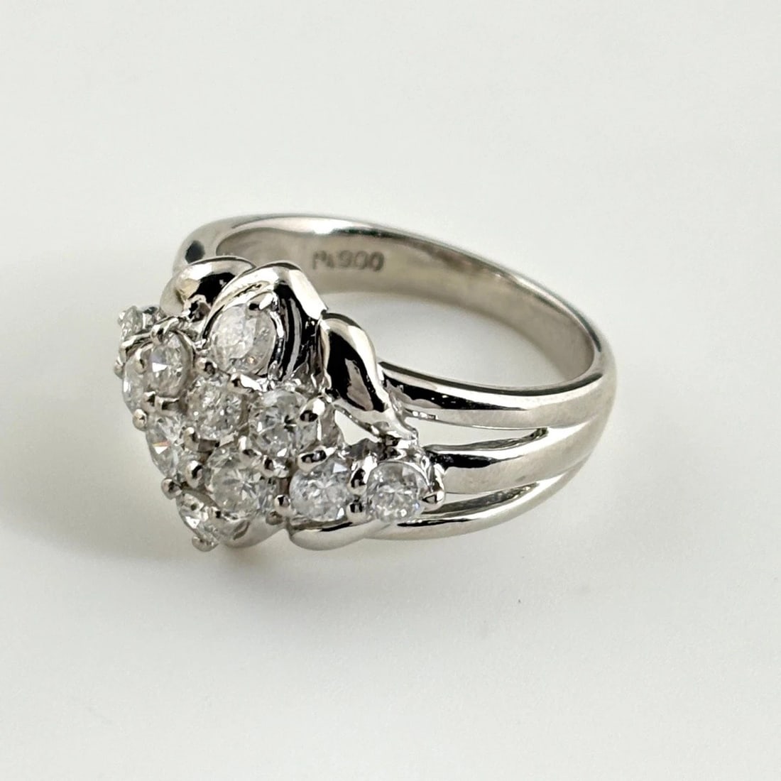 DIAMOND DESIGN RING PLATINUM: diamond design ring Platinum Brand: Unbranded Type/Style: Ring Material: Pt900, Color: PT Size: US 5.5 to 6 Accessories: None Accessories Notice: When purchasing pre-owned goods, please re