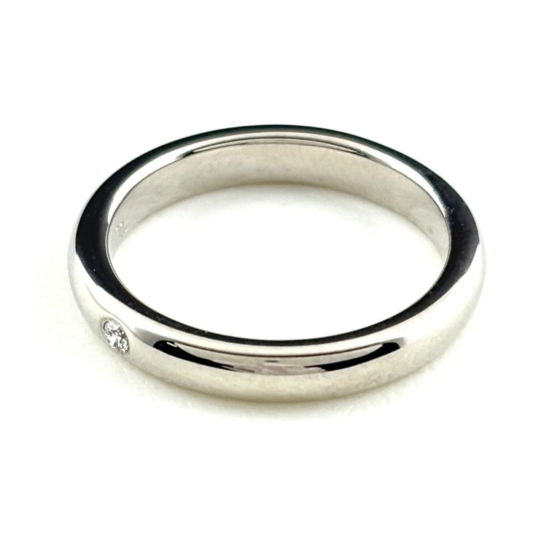 TIFFANY&CO. STACKING PLATINUM DIAMOND RING PT950: TIFFANY&Co. Stacking Platinum diamond Ring Pt950 Brand: TIFFANY&Co. Type/Style: Ring Material: Pt950, Main Stone Natural Color: Silver Size: US 4 to 4.5 Accessories: None Accessories Notice: When