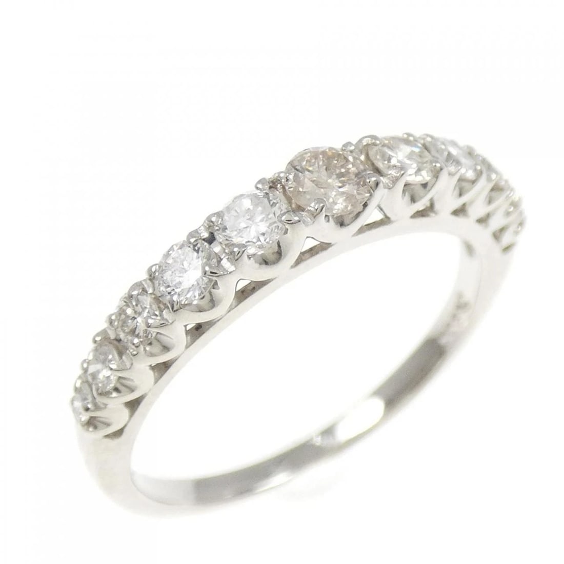 PT900 DIAMOND RING: PT900 Diamond Ring Brand: Unbranded Type/Style: Diamond Ring Material: Platinum900, Main Stone Natural Color: Silver Size: US 5 1/2 Accessories: None Accessories Notice: When purchasing pre-owned