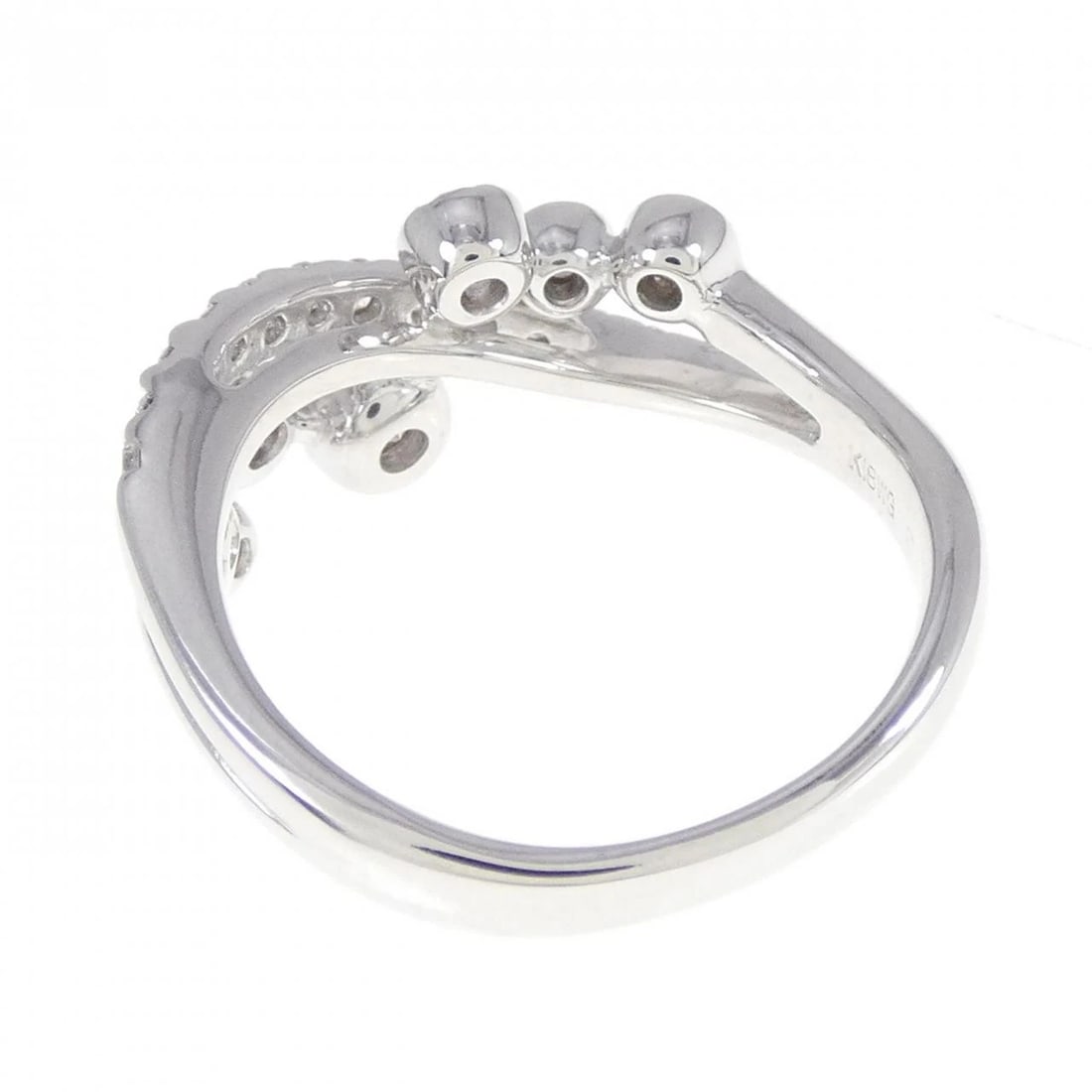 K18WG DIAMOND RING - 2