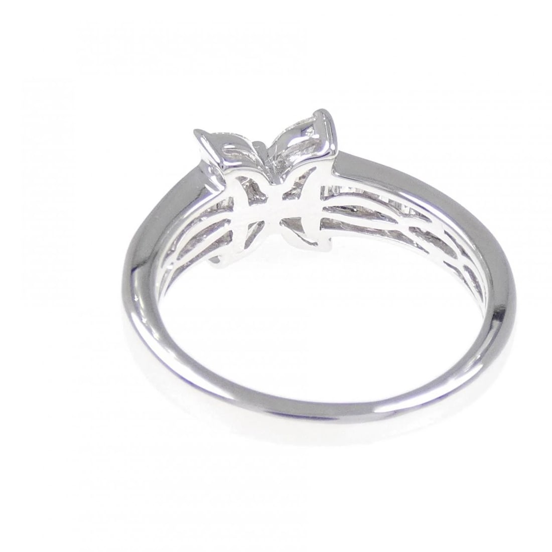 K18WG DIAMOND RING - 3