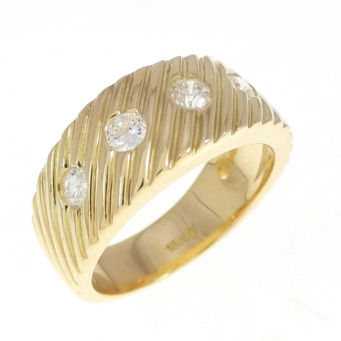 18CTYG DIAMOND RING: 18CTYG Diamond Ring Brand: Unbranded Type/Style: Diamond Ring Material: 18CTYG, Color: Yellow Gold Size: US 6 1/2 Accessories: None Accessories Notice: When purchasing pre-owned goods, please refer