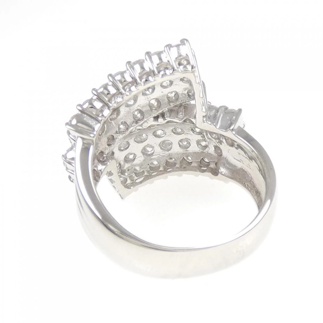 PT900 PAVE DIAMOND RING - 3