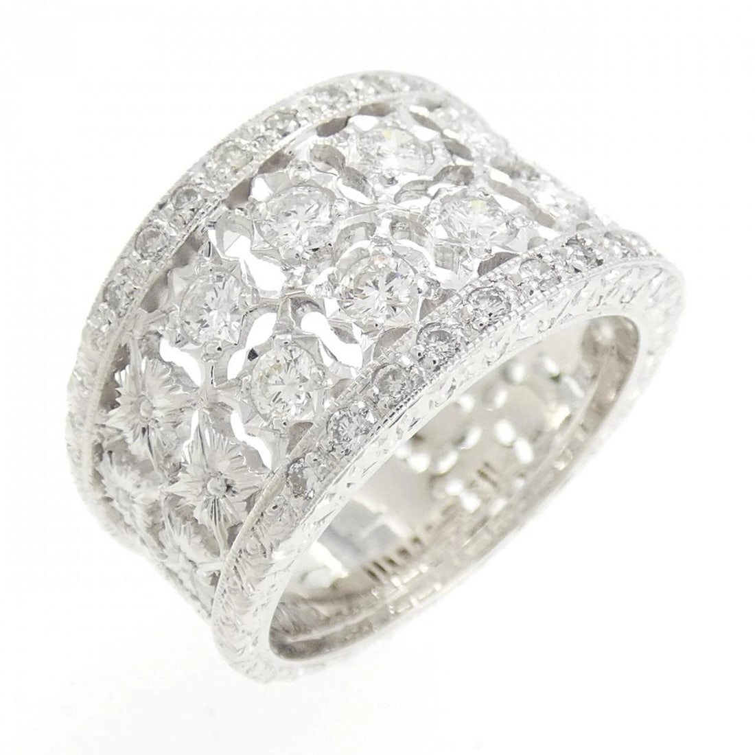 K18WG DIAMOND RING: K18WG Diamond Ring Brand: Unbranded Type/Style: Diamond Ring Material: 18k White Gold, Color: White Gold Size: US 7 Accessories: None Accessories Notice: When purchasing pre-owned goods, please refer