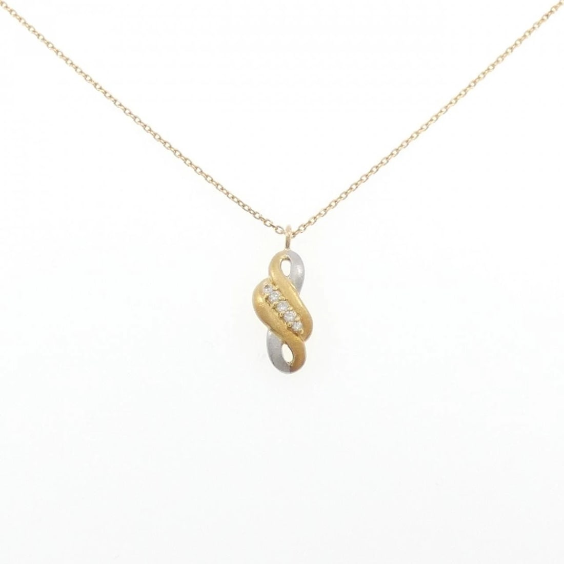 K18YG/PT850 DIAMOND NECKLACE: K18YG/PT850 Diamond Necklace Brand: Unbranded Type/Style: Diamond Necklace Material: K18YG/PT850, Main Stone NATURAL Color: YG,PT Size: Actual Size Pendant length approx. x width approx.: