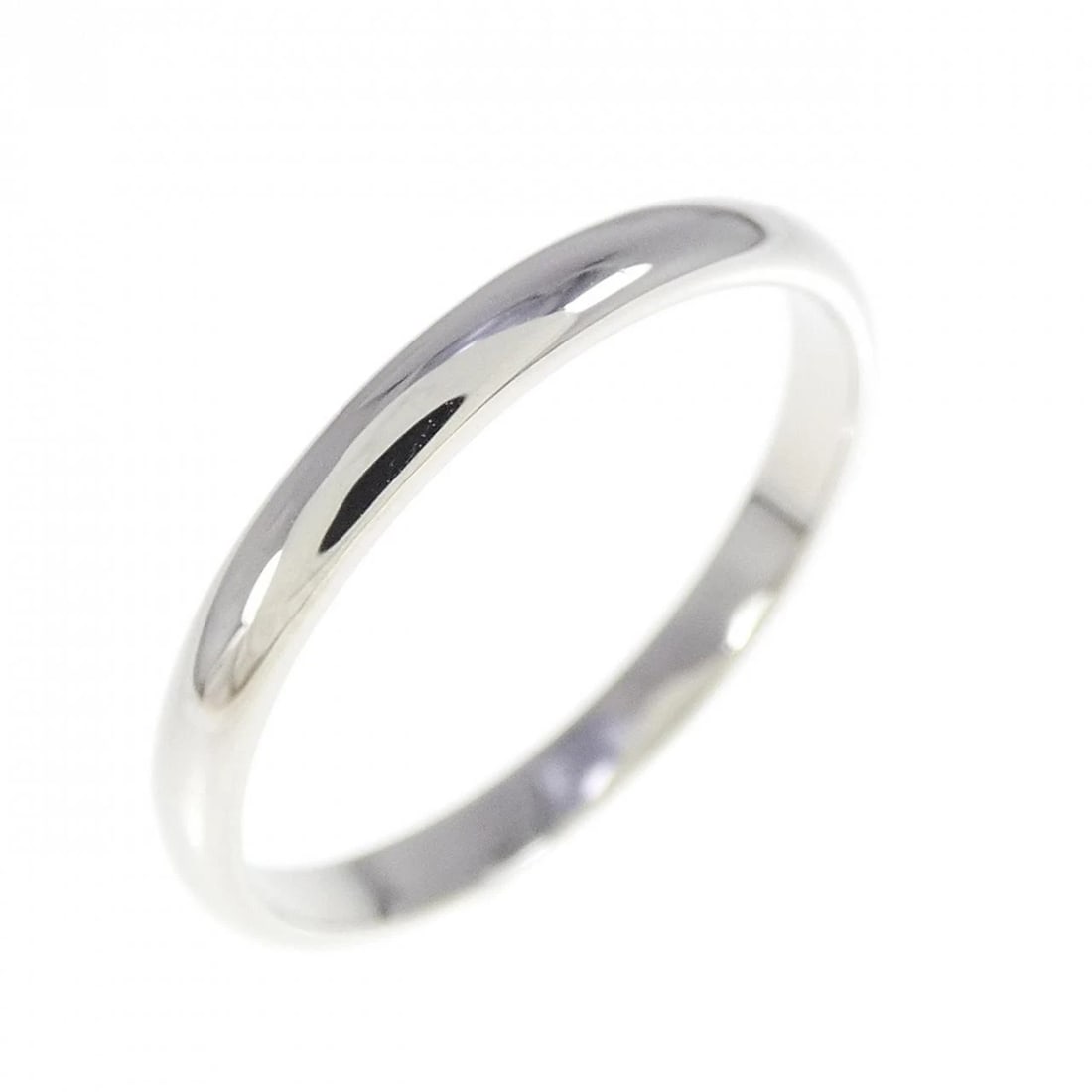 TIFFANY & CO. WEDDING BAND RING: TIFFANY & Co. Wedding Band Ring Brand: TIFFANY&Co. Type/Style: TIFFANY & Co. Ring Material: Platinum950, Color: Silver Size: US 4 1/2 Accessories: None Accessories Notice: When purchasing pre-owned