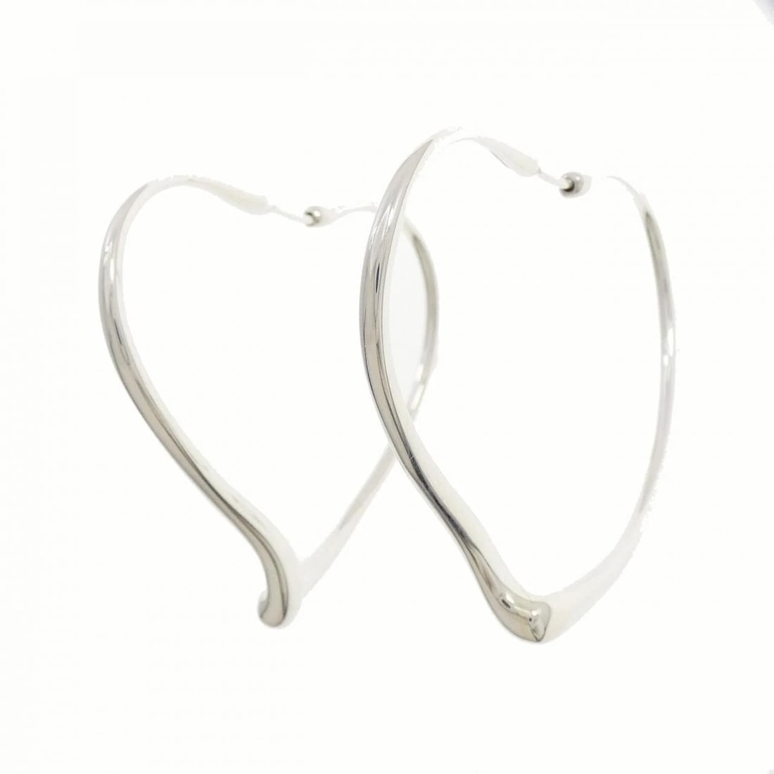 TIFFANY & CO. OPEN HEART HOOP EARRINGS: TIFFANY & Co. Open Heart Hoop Earrings Brand: TIFFANY&Co. Type/Style: TIFFANY&Co. Pierce/Earring Material: 925Silver, Color: Silver Size: Approximate dimensions (height x width): 40.2mm x 4.4mm Ac