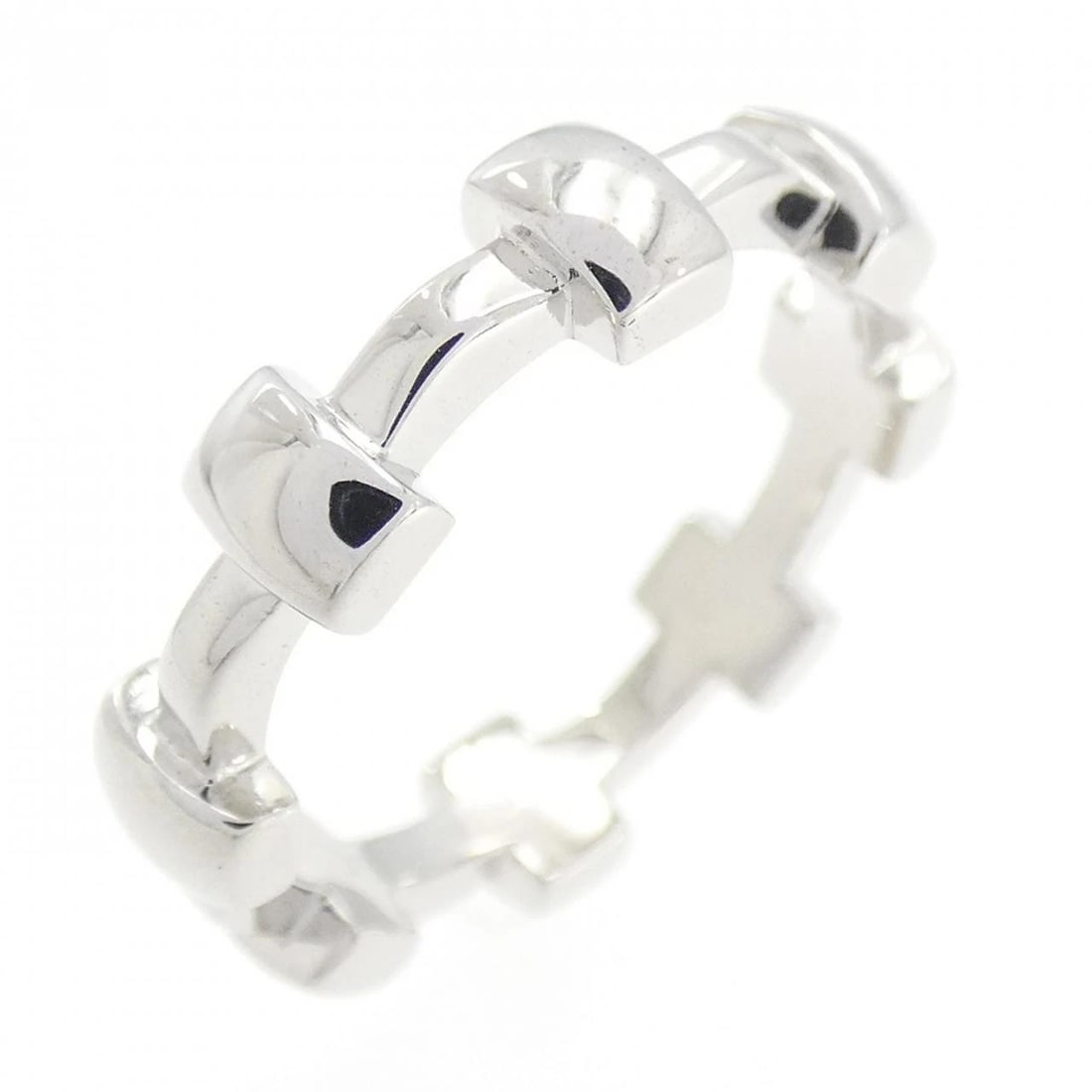 CHANEL MATELASSE RING: Chanel Matelasse Ring Brand: CHANEL Type/Style: Chanel ring Material: 750 white gold, Color: white gold Size: US 5.25 Accessories: None Accessories Notice: When purchasing pre-owned goods,