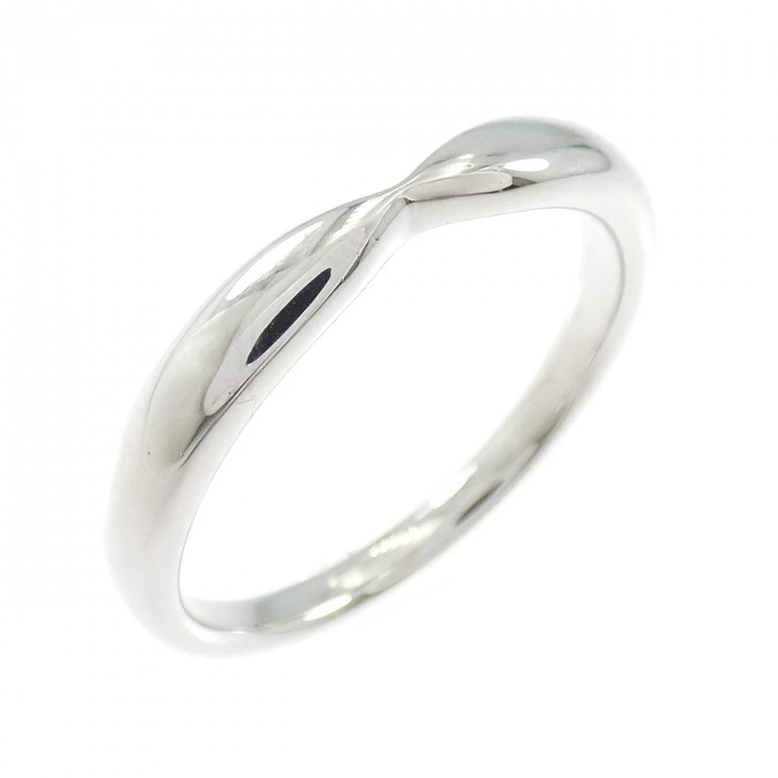 TIFFANY & CO. HARMONY RING: TIFFANY & Co. Harmony Ring Brand: TIFFANY&Co. Type/Style: TIFFANY & Co. Ring Material: Platinum950, Color: Silver Size: US 7 1/2 Accessories: None Accessories Notice: When purchasing pre-owned goods,