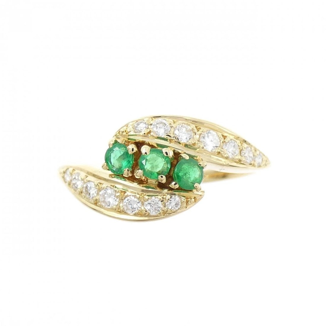 MIKIMOTO EMERALD RING: Mikimoto Emerald Ring Brand: MIKIMOTO Type/Style: Mikimoto Ring Material: 750 white gold/ceramic, Color: white gold Size: US 5 Accessories: None Accessories Notice: When purchasing pre-owned goods,