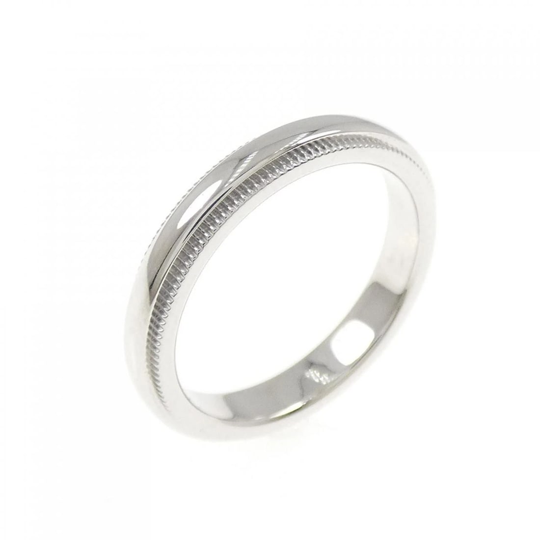 TIFFANY & CO. MILGRAIN RING: TIFFANY & Co. Milgrain Ring Brand: TIFFANY&Co. Type/Style: TIFFANY & Co. Ring Material: Platinum950, Color: silver Size: US 4 Accessories: None Accessories Notice: When purchasing pre-owned goods,