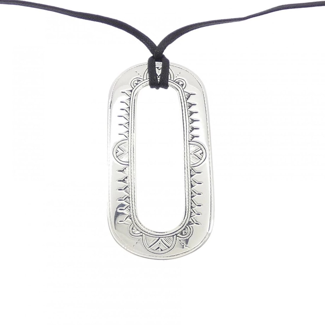 HERMES TOUAREG NECKLACE: Hermes Touareg Necklace Brand: HERMES Type/Style: Hermes Necklace Material: 925Silver, Color: silver Size: Length 83cm Actual Size Pendant Length approx. x width approx.: 82.5mmx38.6mm Chain maximum