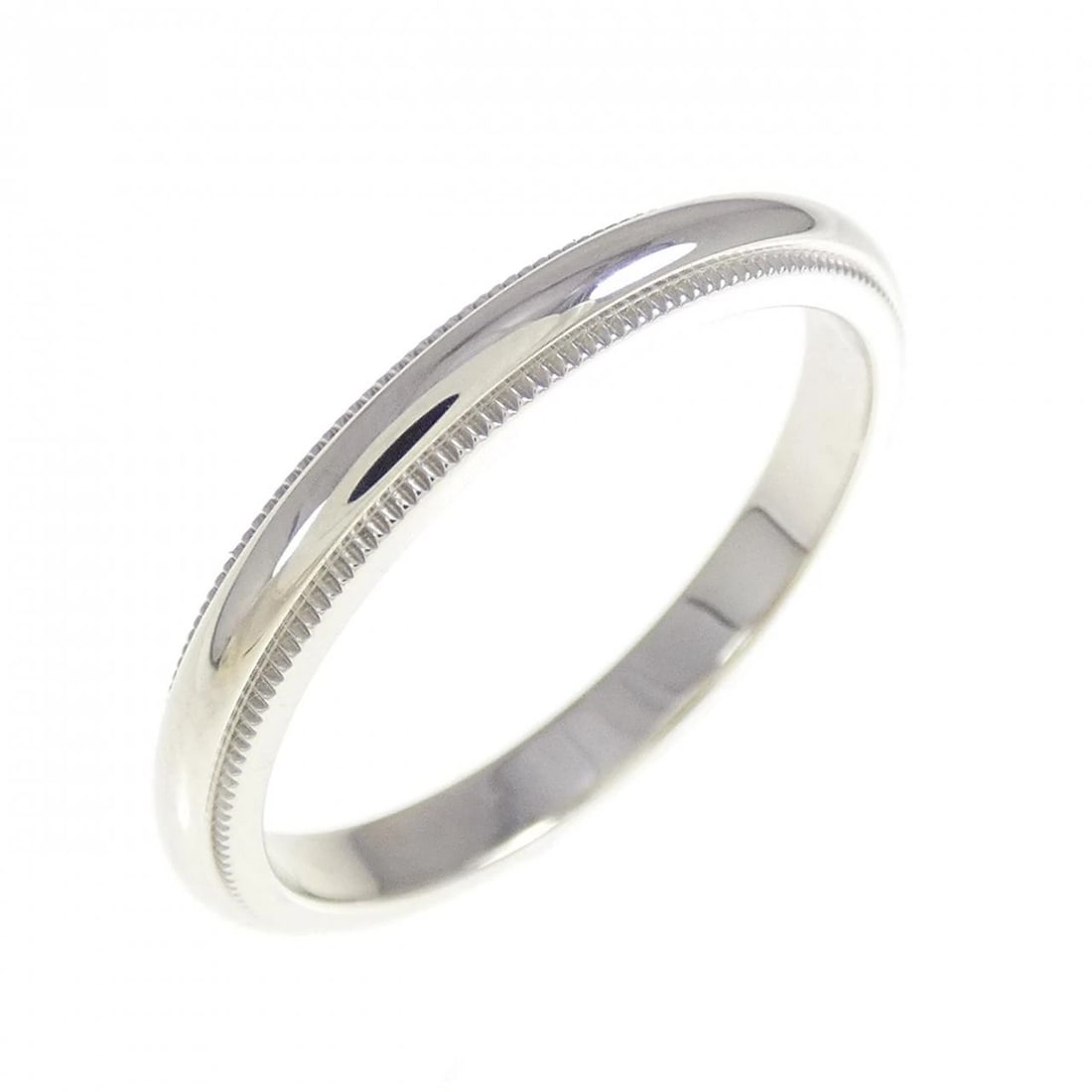 TIFFANY & CO. MILGRAIN RING: TIFFANY & Co. Milgrain Ring Brand: TIFFANY&Co. Type/Style: TIFFANY & Co. Ring Material: Platinum950, Color: Silver Size: US 9.75 Accessories: None Accessories Notice: When purchasing pre-owned goods,