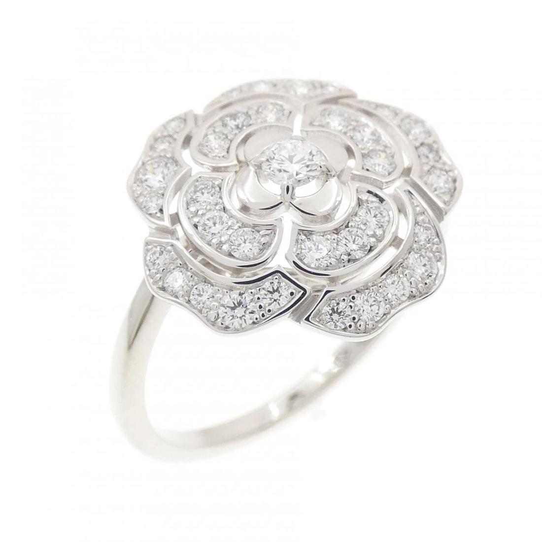 CHANEL CAMELLIA RING: chanel camellia ring Brand: CHANEL Type/Style: Chanel Ring Material: 750 white gold, Main Stone Natural Color: White Gold Size: US 6 1/2 Accessories: None Accessories Notice: When purchasi