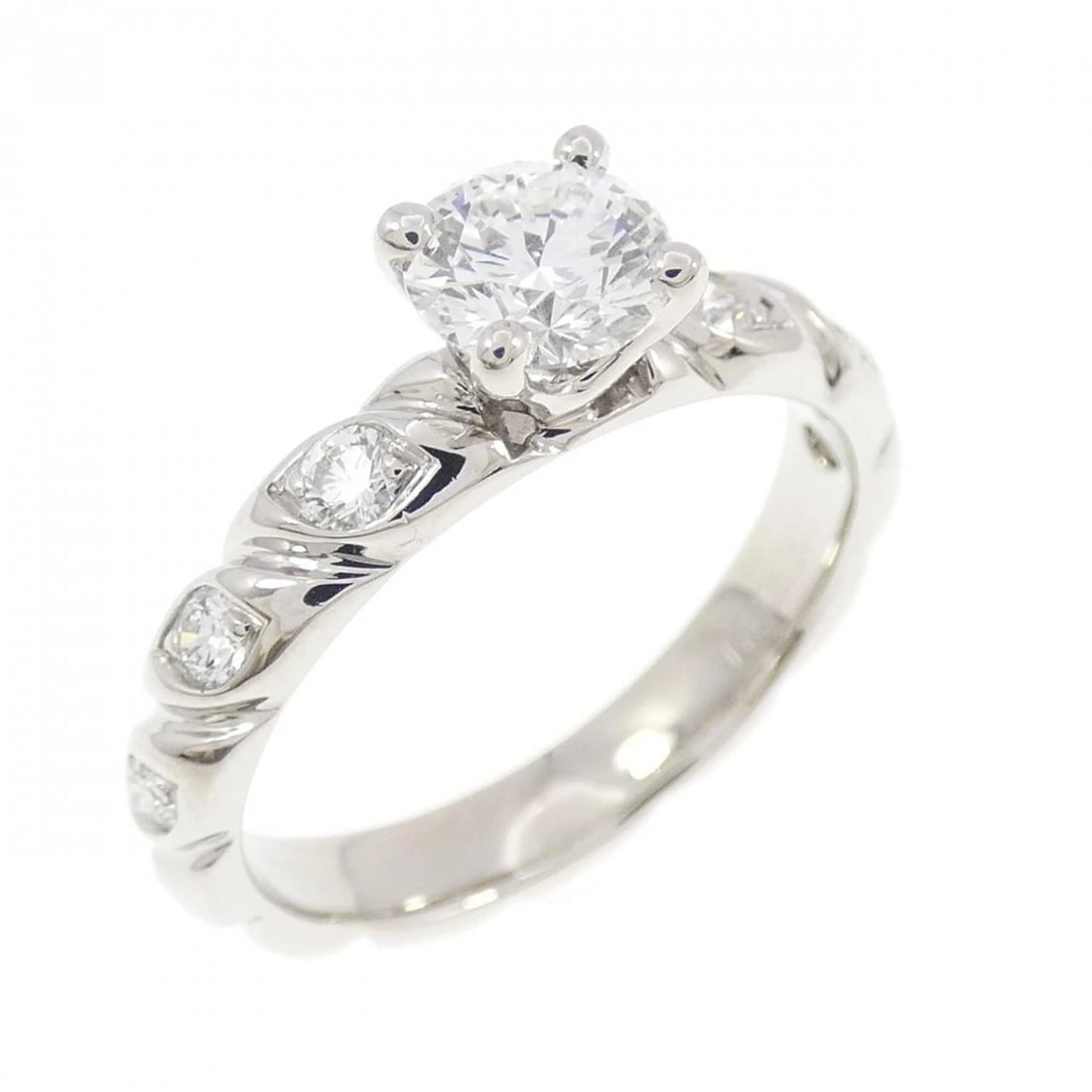 CHAUMET TORSADE RING: Chaumet Torsade Ring Brand: Chaumet Type/Style: Chaumet Ring Material: Platinum950, Main Stone Natural Color: none Size: US 5 1/4 Accessories: None Accessories Notice: When purchasing pre-
