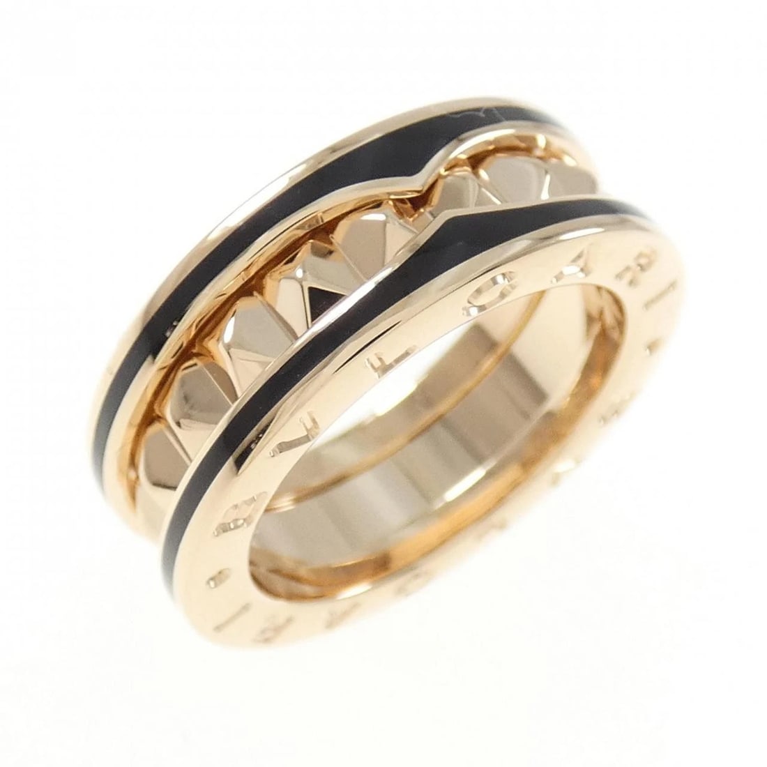 BVLGARI B.ZERO1 LOCK 1 BAND RING: Bvlgari B.zero1 Lock 1 Band Ring Brand: BVLGARI Type/Style: Bulgari Ring Material: 750 pink gold/ceramic, Color: pink gold/ceramic Size: US 5 1/4 Accessories: None Accessories Notice: When purchasing