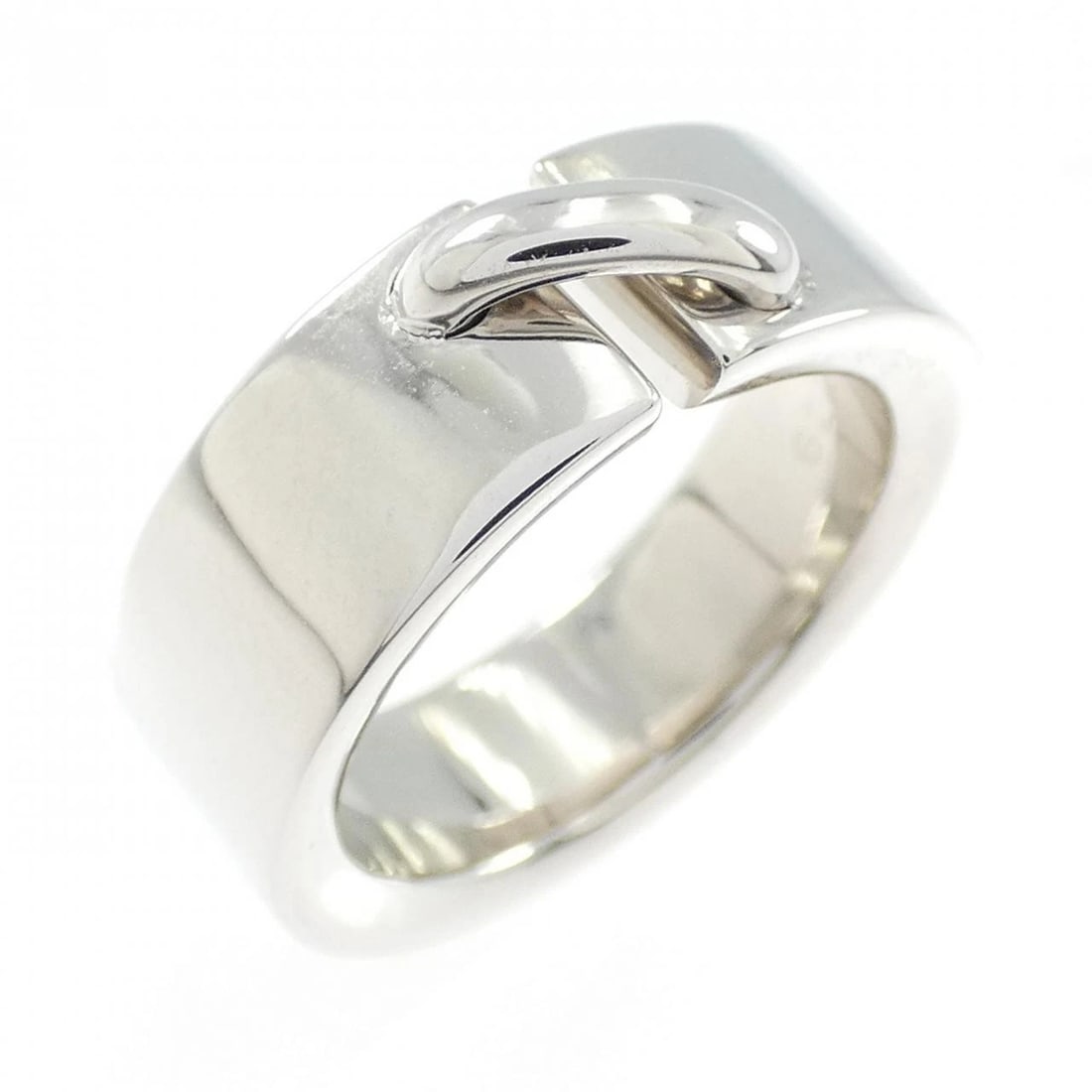 CHAUMET LIEN EVIDENCE RING: Chaumet Lien Evidence Ring Brand: Chaumet Type/Style: Chaumet Ring Material: 750 white gold, Color: white gold Size: US 5 Accessories: None Accessories Notice: When purchasing pre-owned goods, please