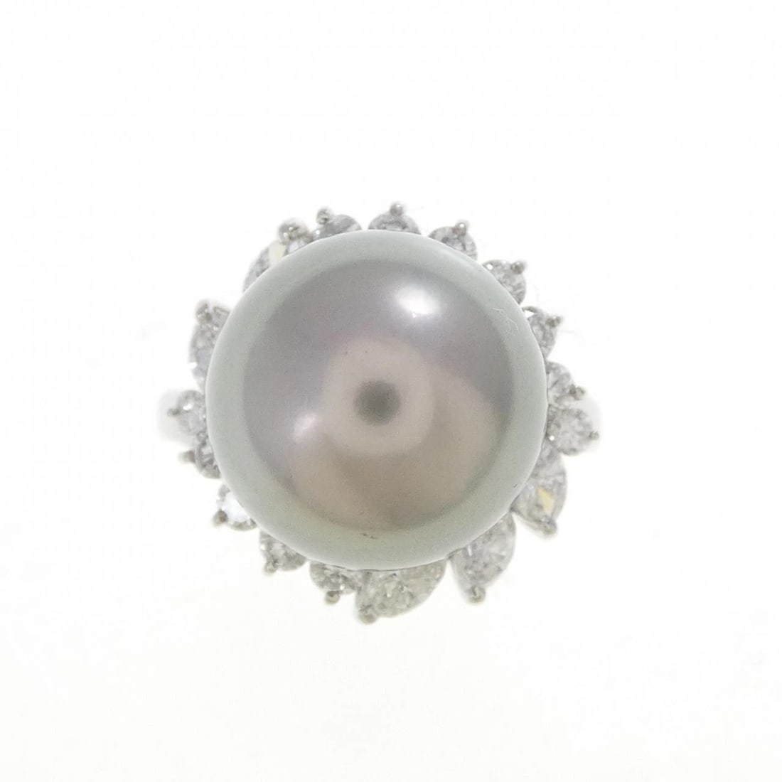 TASAKI BLACK PEARL RING: Tasaki Black Pearl Ring Brand: TASAKI Type/Style: Tasaki Ring Material: Platinum900, Main Stone Black Pearl Color: silver Size: US 4 3/4 Accessories: None Accessories Notice: When purchasing