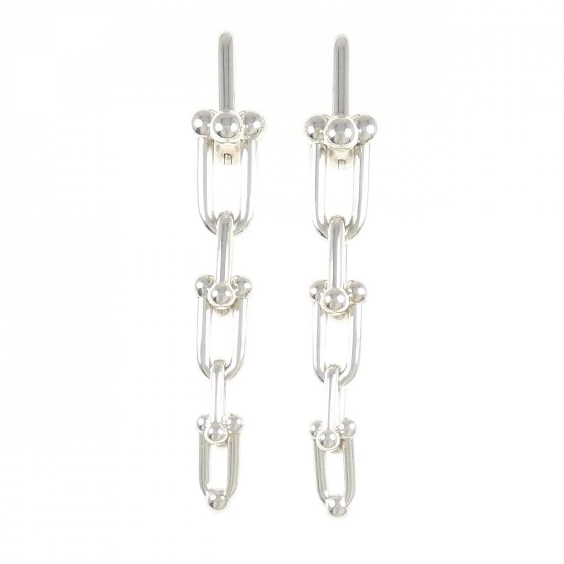 TIFFANY & CO. GRADUATED LINK PIERCE: TIFFANY & Co. Graduated Link Pierce Brand: TIFFANY&Co. Type/Style: TIFFANY&Co. Pierce/Earring Material: 925Silver, Color: Silver Size: Actual Size Approx. Length x width: 81.7mm x 13.3mm Accessories: