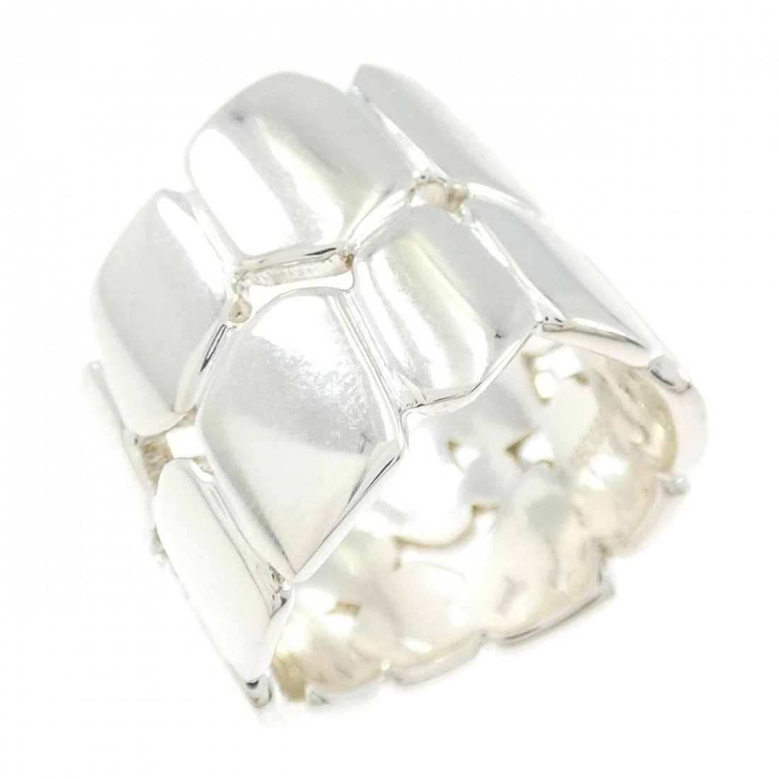 HERMES NILOTICUS ECLAT RING: Hermes Niloticus Eclat Ring Brand: HERMES Type/Style: Hermes Ring Material: 925Silver, Main Stone Actual Size Max width approx: 15.7mm Color: Silver Size: US 6 1/4 Accessories: None Accessories