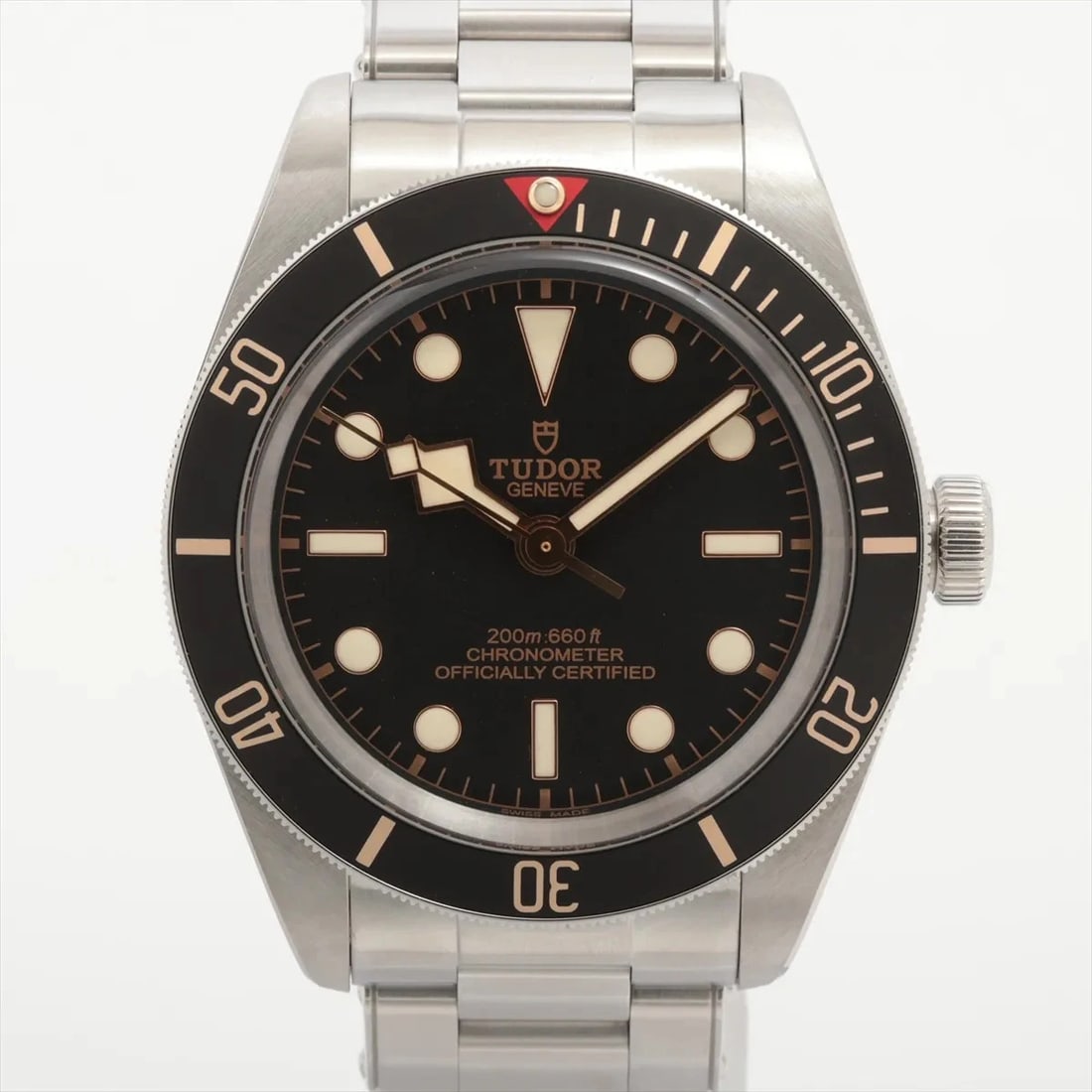 TUDOR BLACK BAY 58 SS AT BLACK DIAL WATCH: Tudor black bay 58 SS AT black dial Watch Brand: Tudor Type/Style: Wristwatch Material: SS Color: Dial Color Black Size: Case:W1.2 x H1.2inch / W39 x H39 Circumference of Wrist:6.5inch / 16.5 Acce