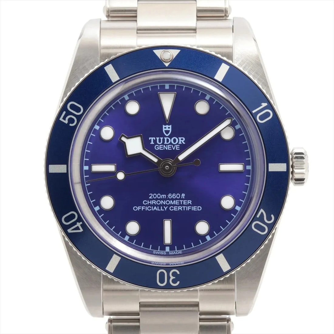TUDOR BLACK BAY 54 SS AT BLUE DIAL WATCH: Tudor Black bay 54 SS AT blue dial Watch Brand: Tudor Type/Style: Wristwatch Material: SS Color: Dial Color Blue Size: Case:W1.2 x H1.2inch / W37 x H37 Circumference of Wrist:8.1inch / 20.5 Access