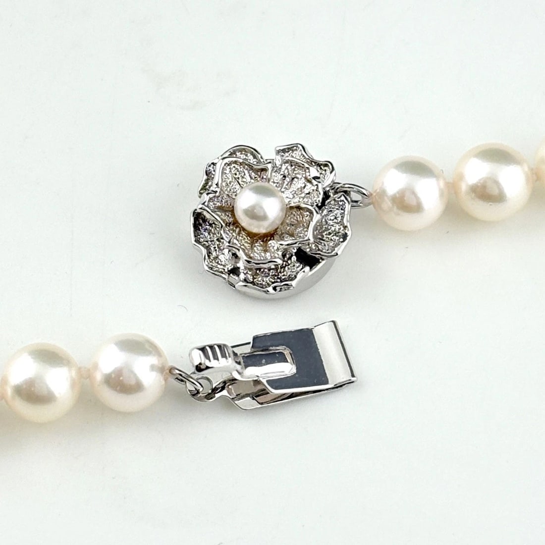 PEARL DESIGN NECKLACE - 3