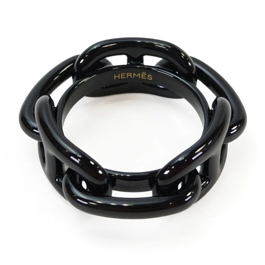 HERMES CHENE DUNKLE SCARF RING BLACK GP: Hermes Chene Dunkle Scarf Ring Black GP Brand: Hermes Type/Style: Scarf Ring Material: GP (gold-plated) Color: None Size: Diameter approximately 0.8 inches Accessories: None Accessories No