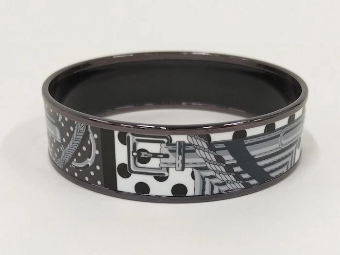 HERMES CLOISONNE BANGLE GRAY WHITE: Hermes Cloisonne Bangle Gray White Brand: Hermes Type/Style: Bracelet Material: Line design Color: black Size: wrist circumference approximately 8.3 inches, width about 0.8 inches. Accessories: No
