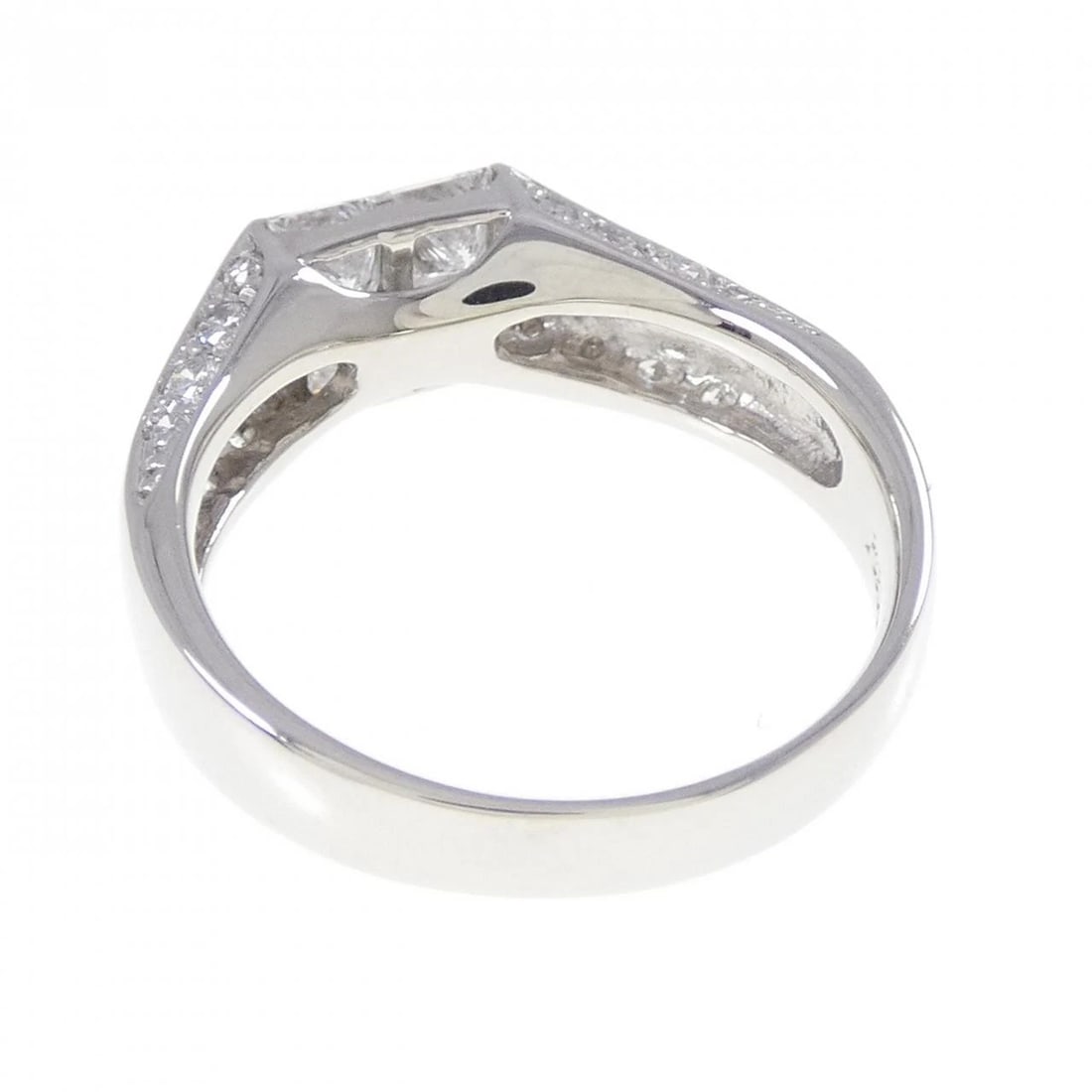 PT900 DIAMOND RING - 3