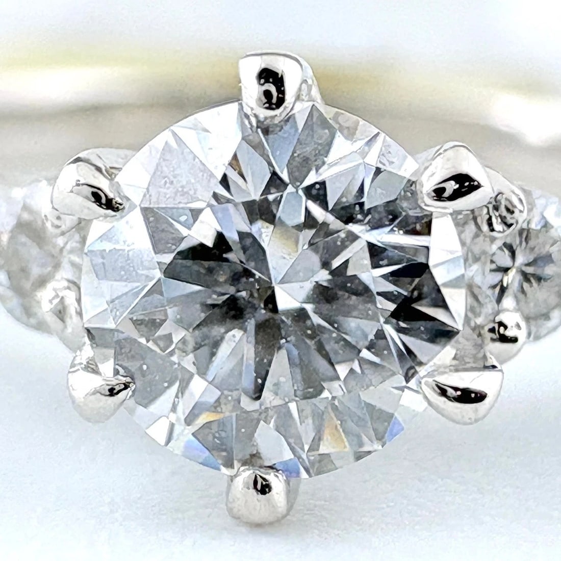DIAMOND DESIGN RING PLATINUM - 2