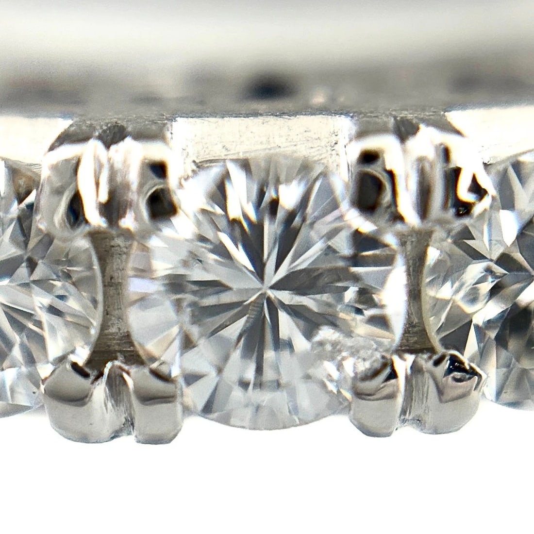 MELEE DIAMOND DESIGN RING - 2