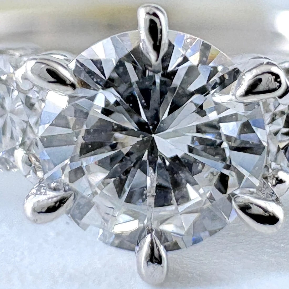 MELEE DIAMOND DESIGN RING - 2