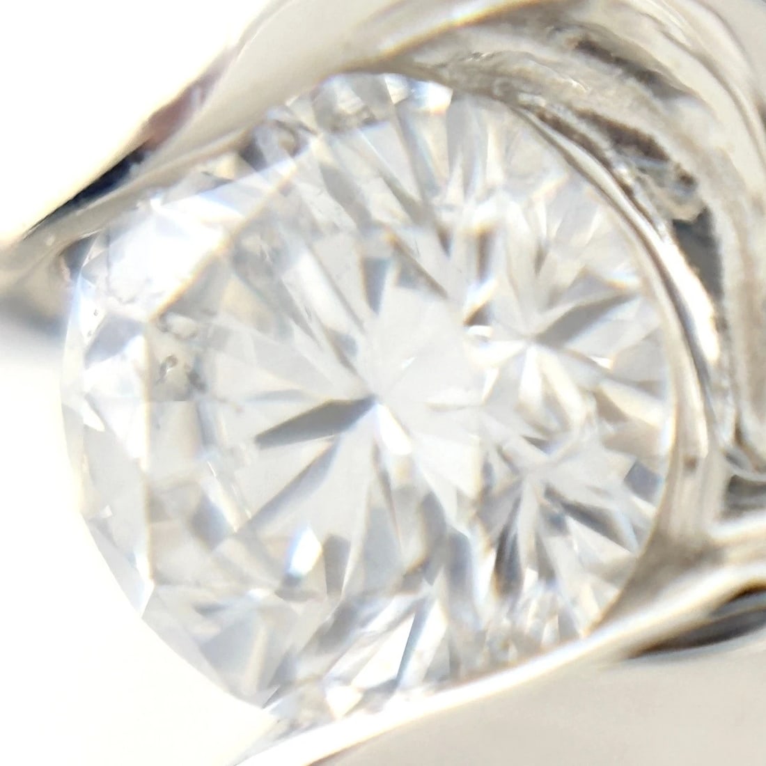 DIAMOND DESIGN RING - 2