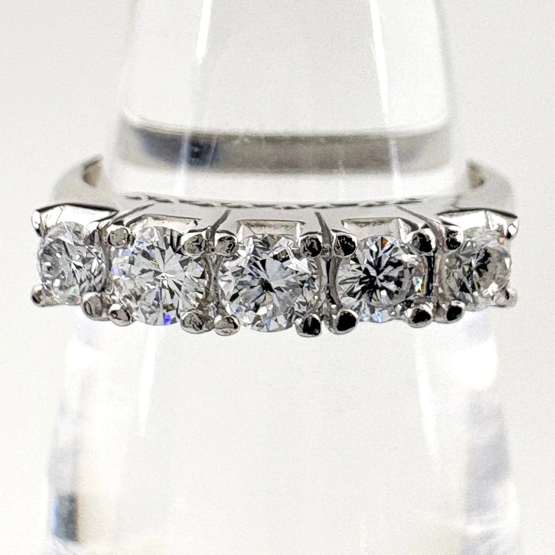 MELEE DIAMOND DESIGN RING - 2