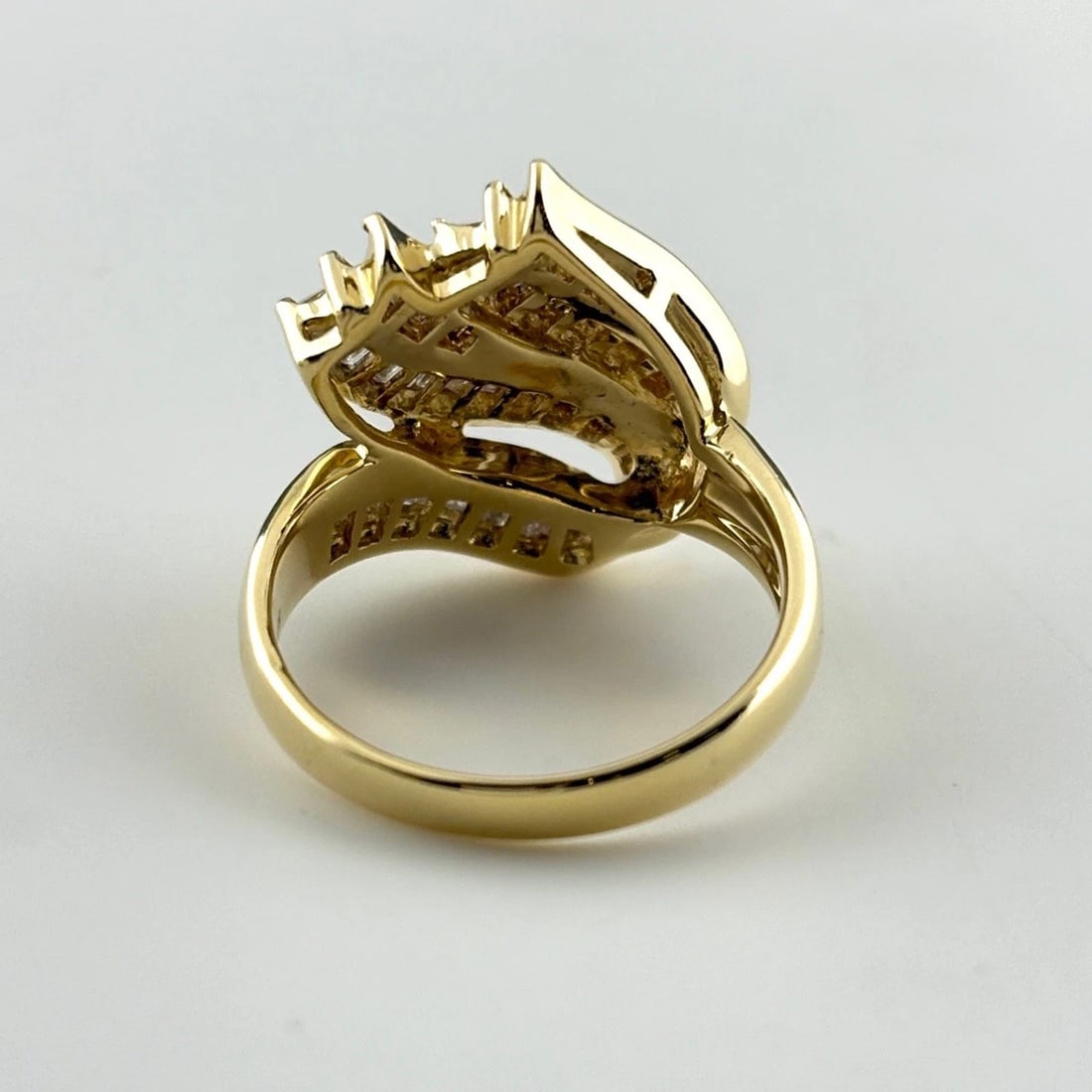 MELEE DIAMOND DESIGN RING - 3