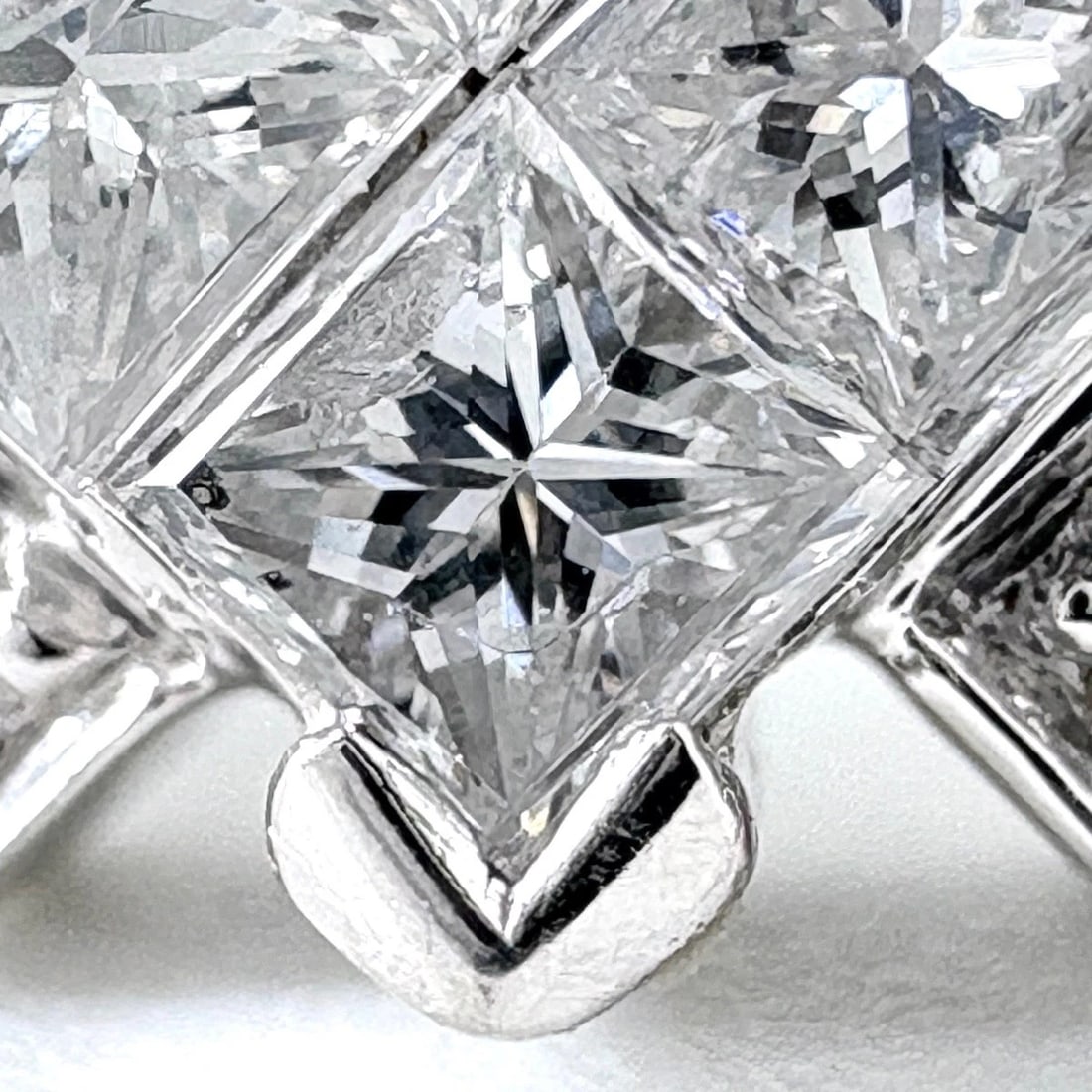 MELEE DIAMOND DESIGN RING - 2