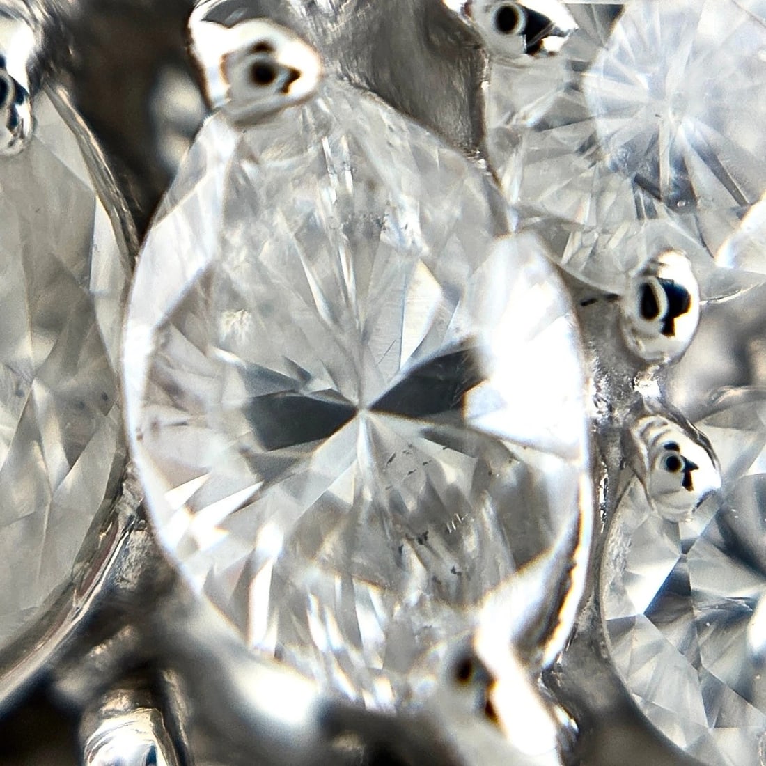 MELEE DIAMOND DESIGN RING - 2