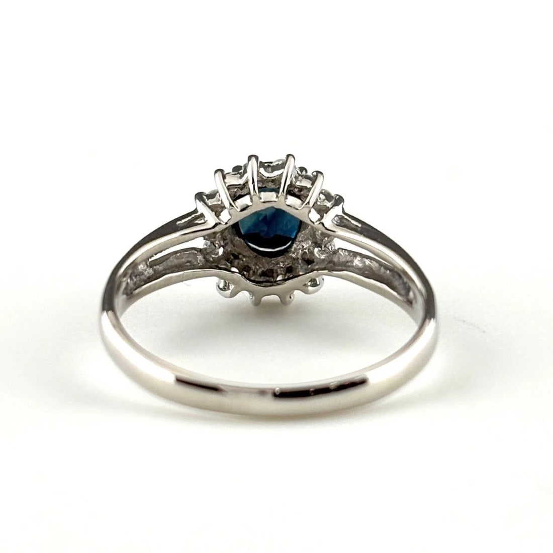 SAPPHIRE DESIGN PLATINUM RING - 4