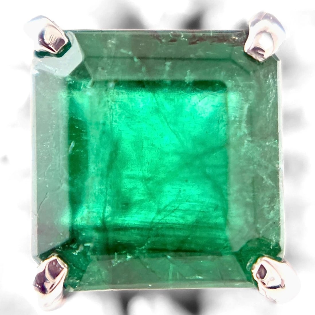 EMERALD DESIGN RING PLATINUM - 2