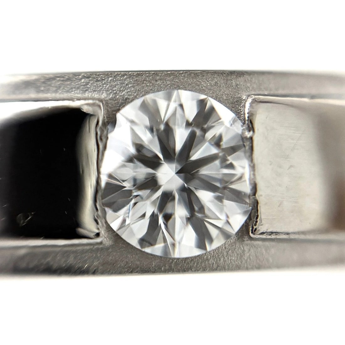 DIAMOND DESIGN RING - 2