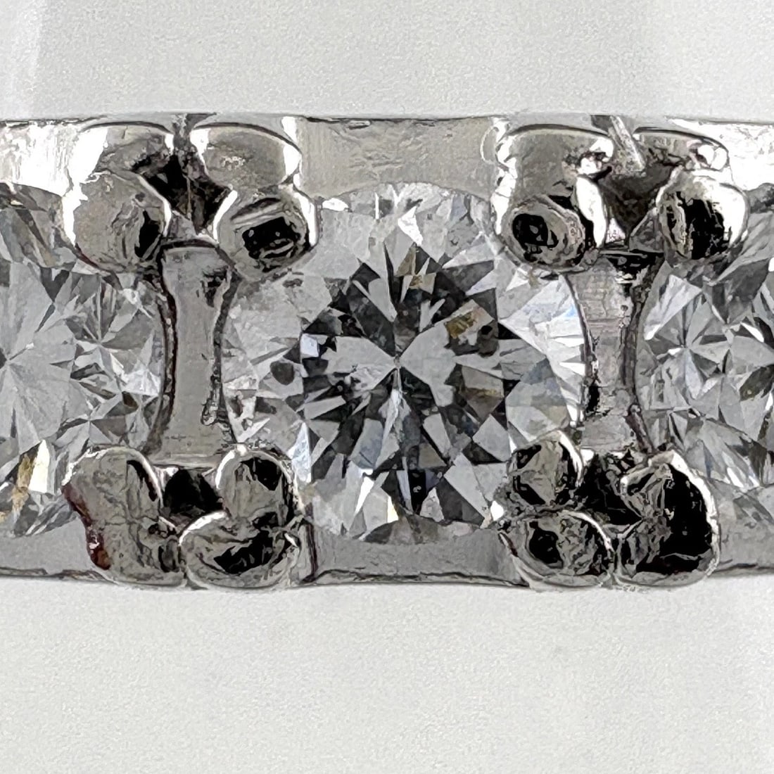 MELEE DIAMOND DESIGN RING - 2