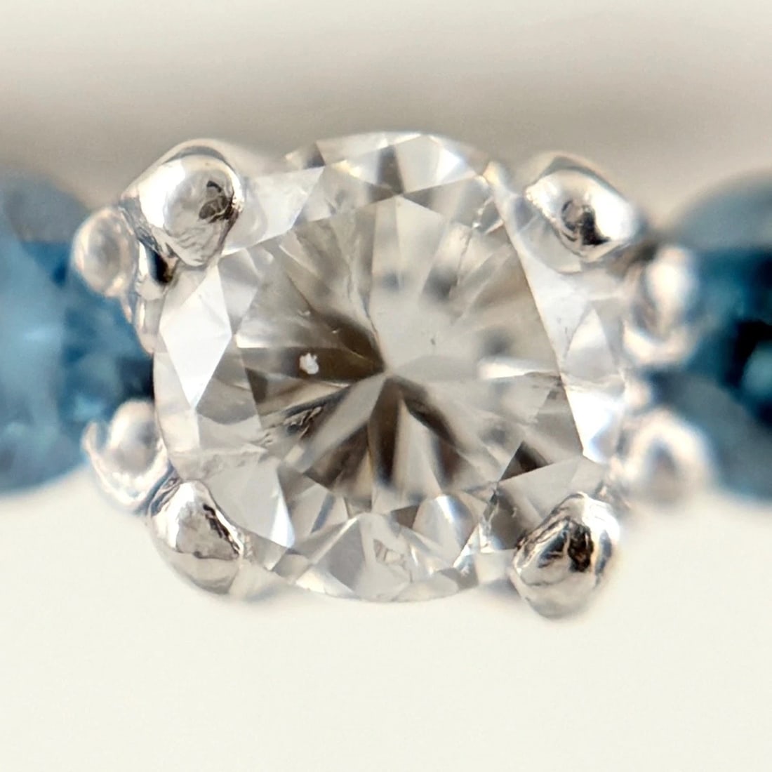 MELEE DIAMOND DESIGN RING - 2