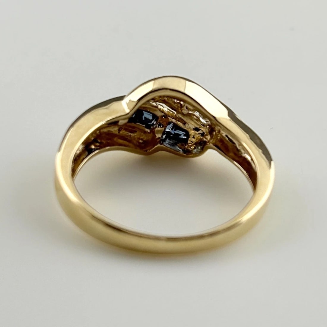 SAPPHIRE DESIGN RING - 3