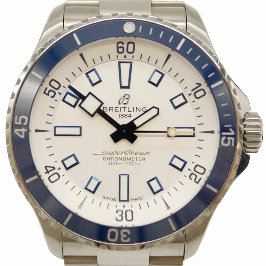 BREITLING WATCH SUPEROCEAN AUTOMATIC WHITE/BLUE WATCH: Breitling Watch Superocean Automatic White/Blue Watch Brand: BREITLING Type/Style: Wristwatch Material: SS Color: WHITE/BLUE Size: Case size: 42mm Wrist size: Approx. 18cm Accessories: None
