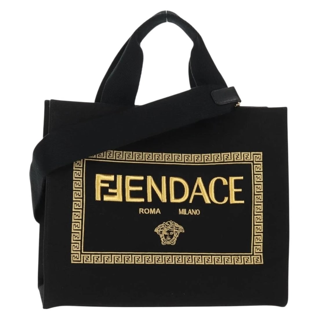 FENDI VERSACE COLLABORATION TOTE BAG CANVAS 2WAY BLACK GOLD: FENDI VERSACE Collaboration Tote Bag Canvas 2way Black Gold Brand: FENDI Type/Style: Tote Bag Material: Canvas Color: Black/Gold Size: Size(Inch) W15.7 x H13.0 x D7.5inch(Approx) Handle