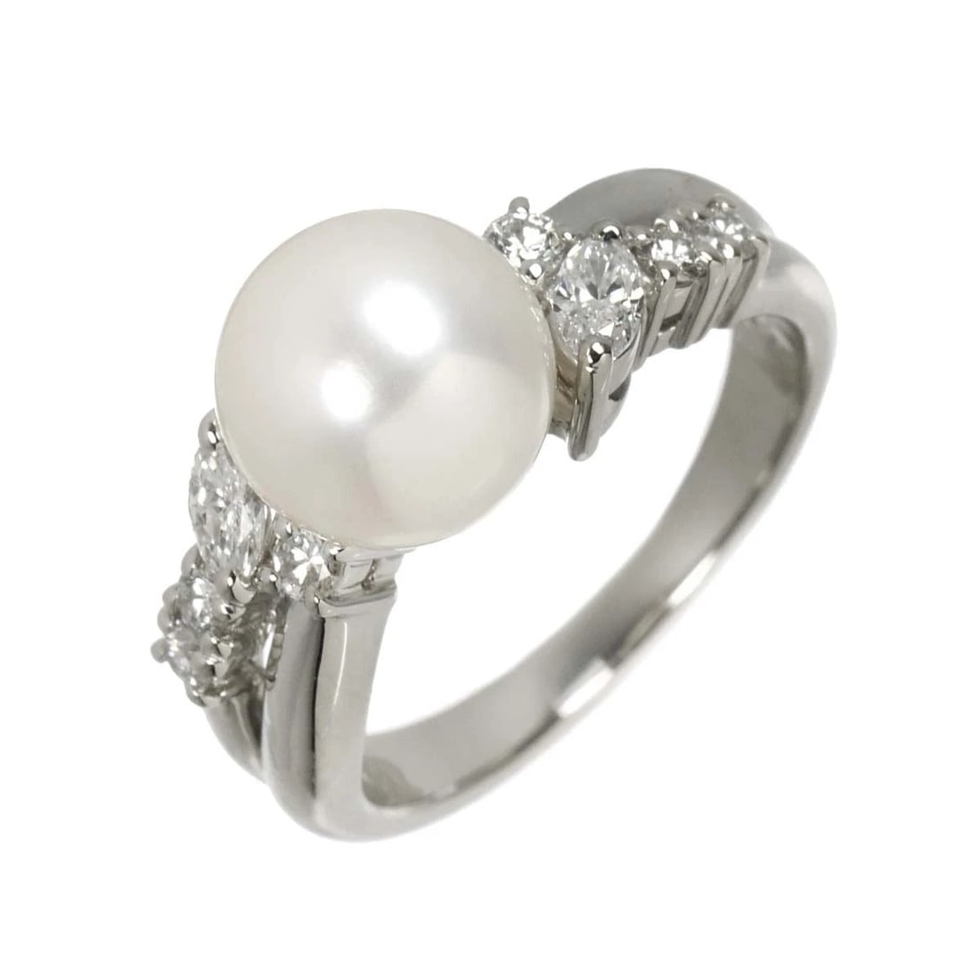 TASAKI AKOYA PEARL DIAMOND RING PT: TASAKI Akoya Pearl Diamond Ring Pt Brand: TASAKI Type/Style: Ring Material: Platinum Main Stone Pearl Color: Platinum Size: 5.25(US) Accessories: None Accessories Notice: When purchasing p
