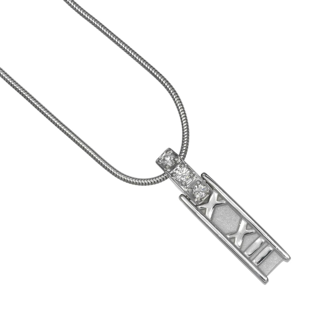 TIFFANY&CO. ATLAS BAR NECKLACE K18 WHITE GOLD/DIAMOND: TIFFANY&Co. Atlas bar Necklace K18 white gold/diamond Brand: TIFFANY&Co. Type/Style: Necklace Material: K18 white gold Color: Gold Size: Size(CM) Neck around?40cm Top?W5.32mm x H22.28mm Accessorie