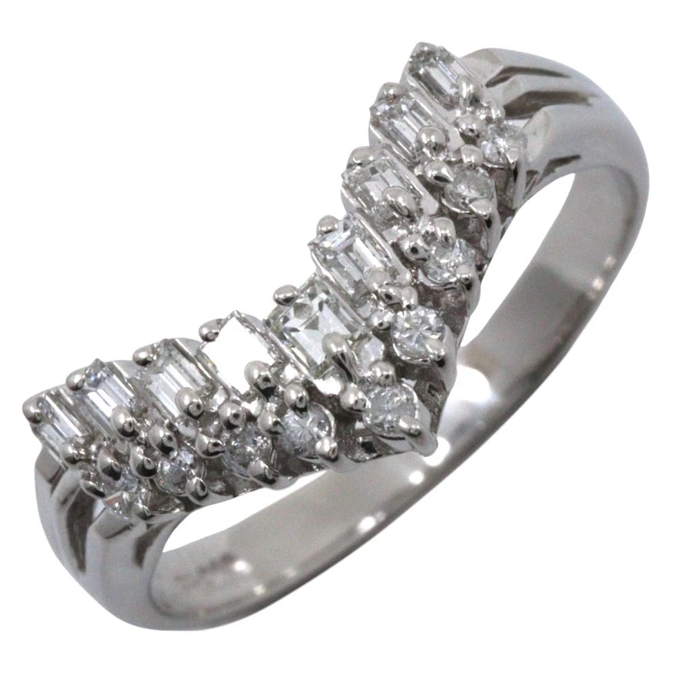 V CHARACTER RING PT900PLATINUM/DIAMOND: V character Ring Pt900Platinum/diamond Brand: no brand Type/Style: Ring Material: Pt900Platinum Color: Silver Size: 6.0(US Size) Accessories: None Accessories Notice: When purchasing pre-owned goods,
