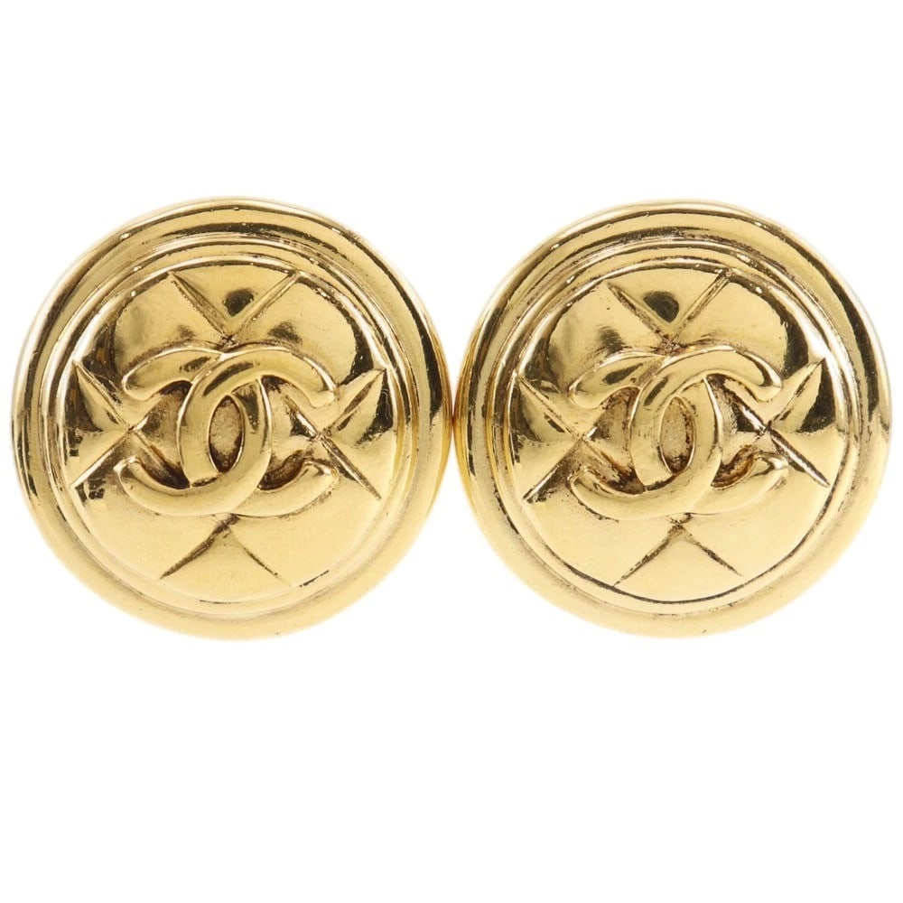 CHANEL COCO MARK EARRING MATELASSE PLATED GOLD: CHANEL COCO Mark Earring Matelasse Plated Gold Brand: CHANEL Type/Style: Earring Material: Plated Gold Color: Gold Size: Size(CM) 31mm x 30mm Accessories: None Accessories Notice: When pur